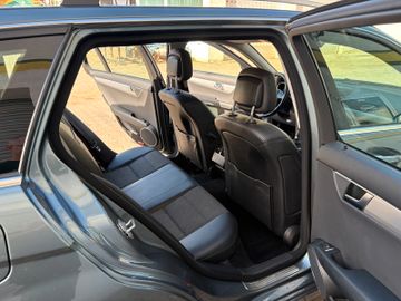 Mercedes C 180 - 12