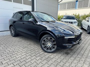 Porsche Cayenne - 2