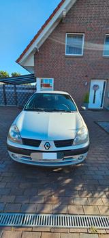 Renault Clio 1.2 16V Authentique Authentique - Renault Clio aus 2004: 1.2
