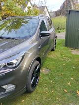 Ford Kuga 1,5 EcoBoost 4x4 134kW ST-Line Automat ... - Ford Kuga von privat