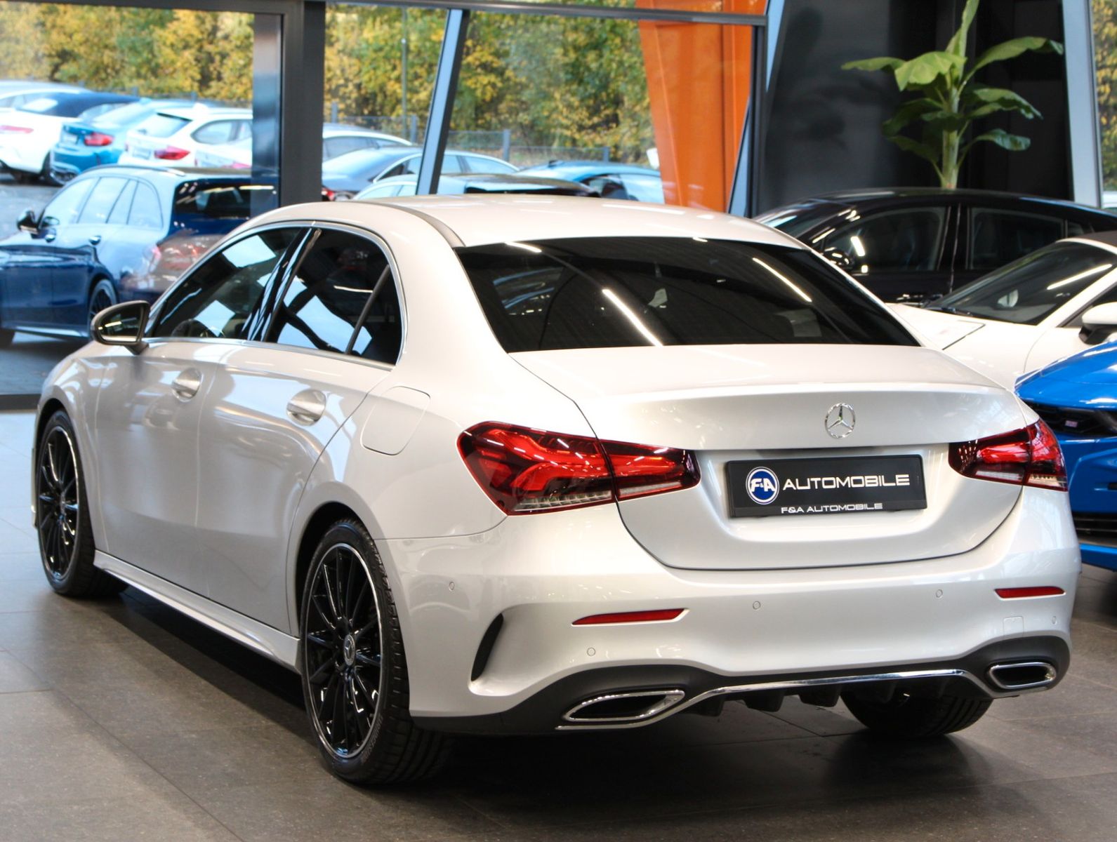 Fahrzeugabbildung Mercedes-Benz A 200 Limousine AMG Line Widescreen*Ambiente