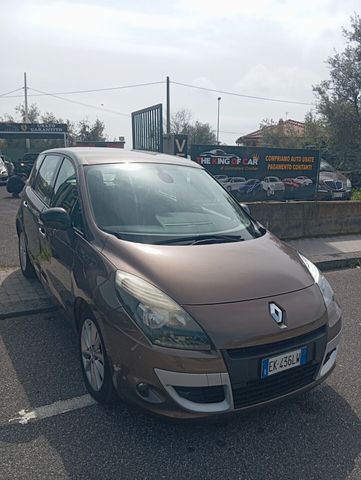 Renault Scenic Scénic XMod 1.6 dCi 130CV Luxe LE