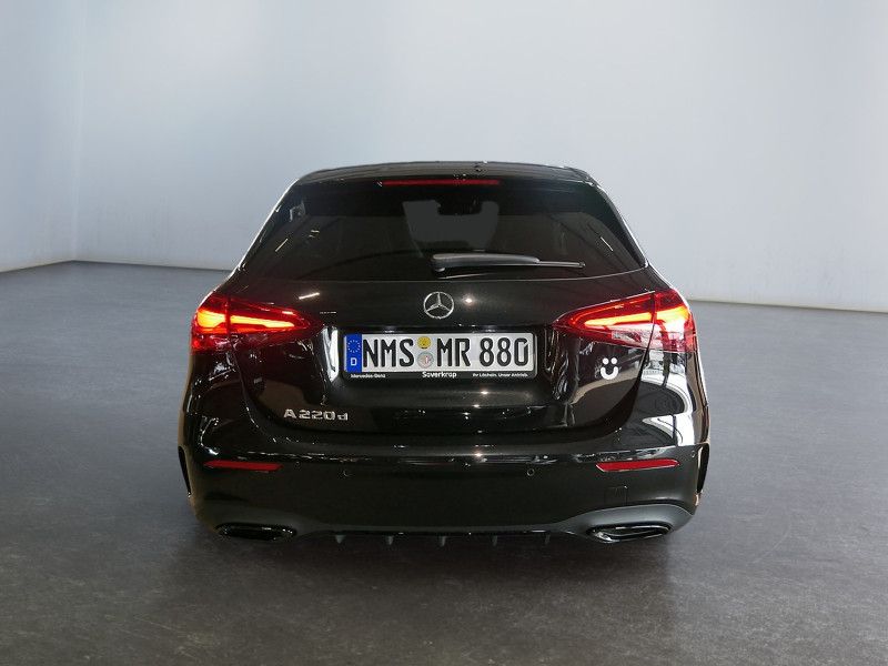 Mercedes-Benz A 220 d AMG NIGHT MULTI 360 DISTR KAMERA PANO foto 4