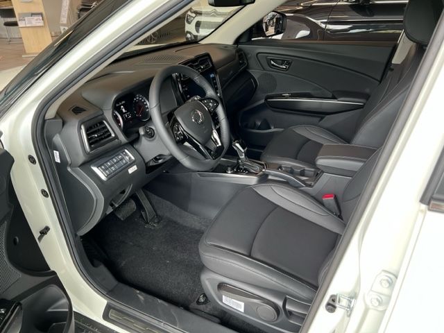Fahrzeugabbildung Ssangyong Tivoli Blackline 1.5 6AT 2WD MY23