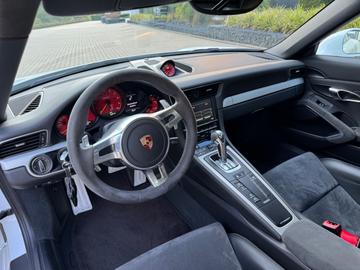 2015 Porsche 991 缩略图 14