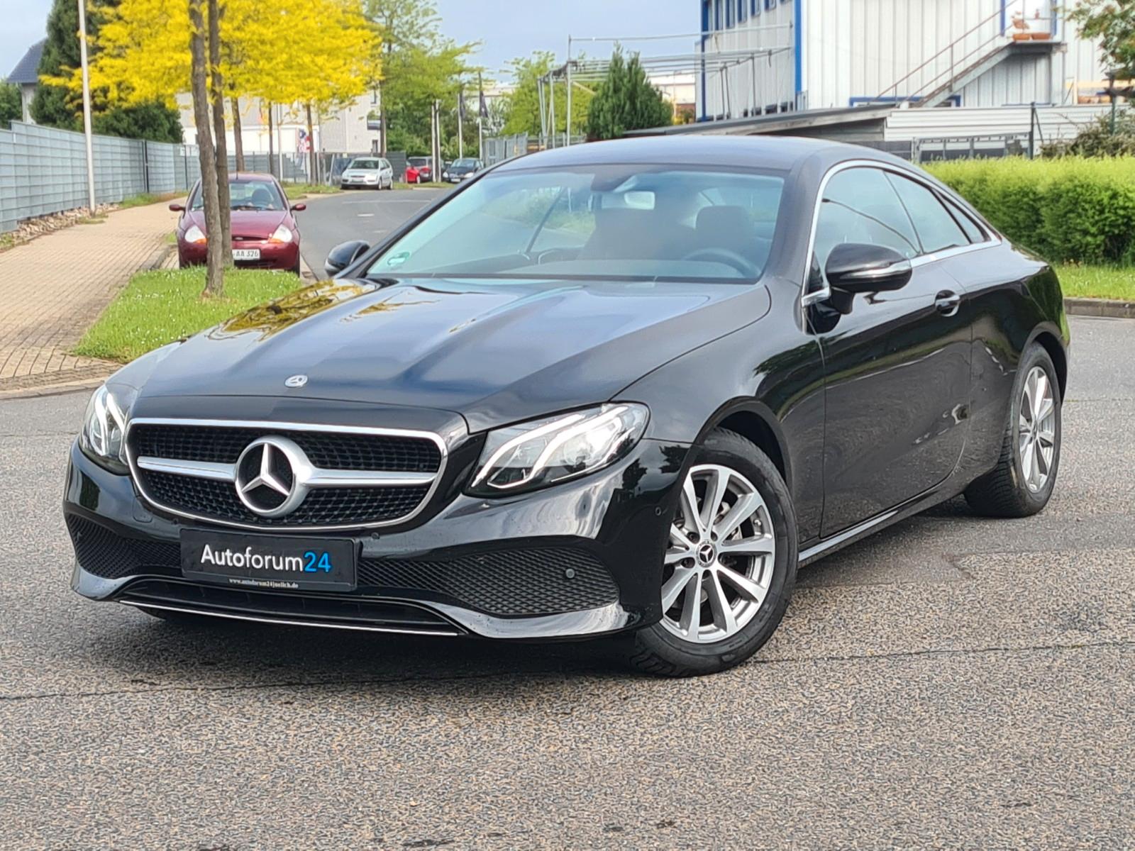 Mercedes-Benz E 200 Coupe *Autom.*Kamera*Navi*SHZ*Leder*LED*