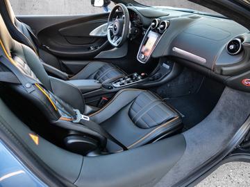 2026 Mclaren GTS — миниатюра 14
