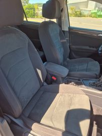 Volkswagen Tiguan - 8