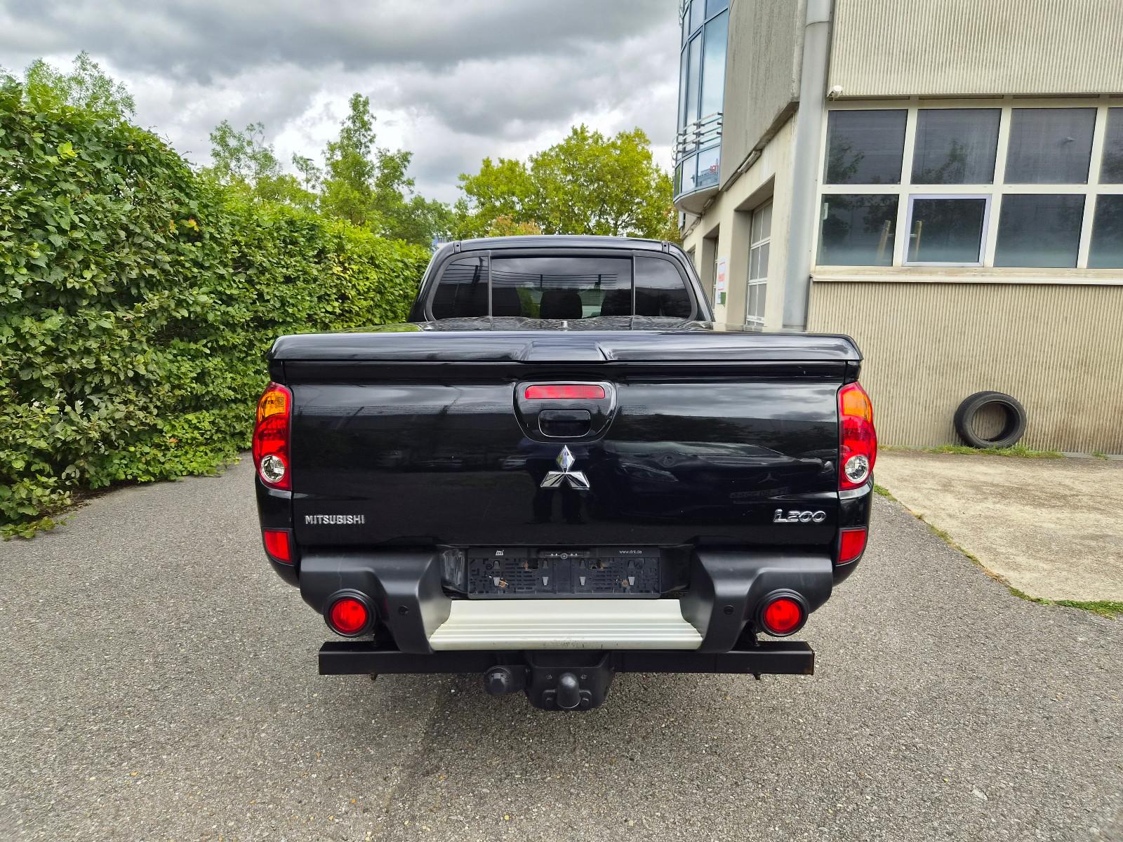 Mitsubishi L200 Intense 4WD TÜV+INSP NEU