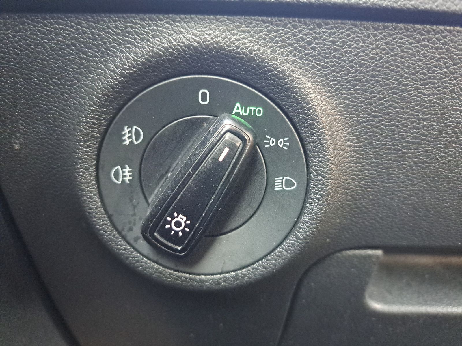 Karoq Ambition 1.5 TSI DSG Klima