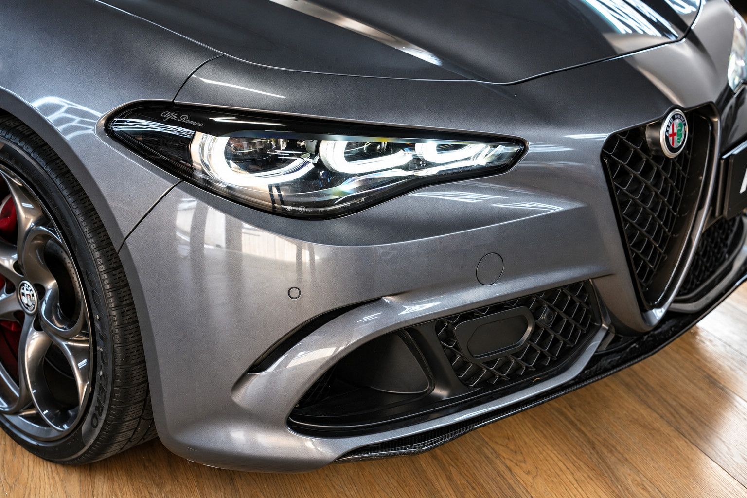 Fahrzeugabbildung Alfa Romeo Giulia Quadrifoglio *HarmanKardon*Kamera*Memory