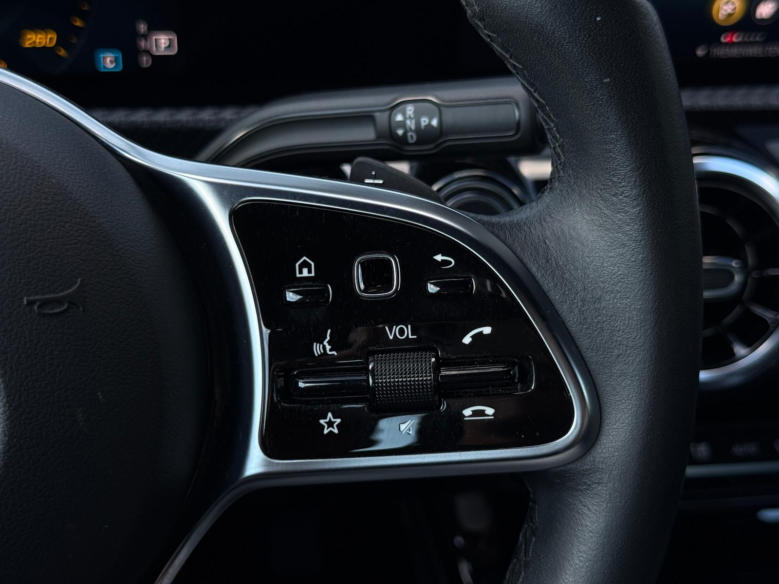 Mercedes-Benz A-Class d Advanced Aut LED SHZ Navi Kamera T-Leder, миниатюра 13