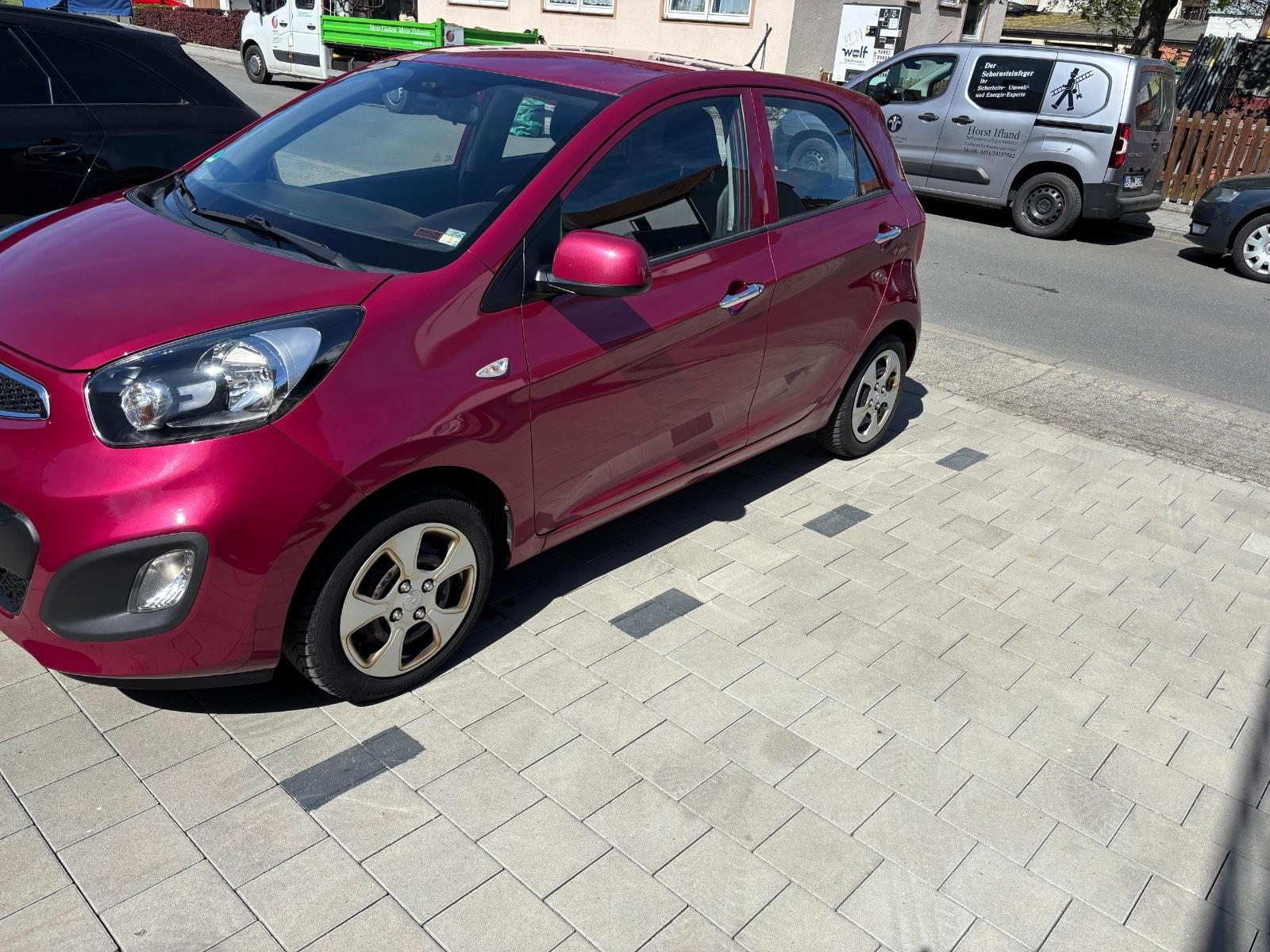 Kia Picanto FIFA World Cup Edition