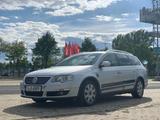Volkswagen Passat 2.0 TDI DPF DSG 125kW Individual Indi... - Volkswagen Passat: Individual