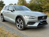 Volvo V60 CrossCountry B4 D AWD Ultimate VolvoGarantie - Volvo V60 Cross Country Ultimate mit Diesel-Antrieb