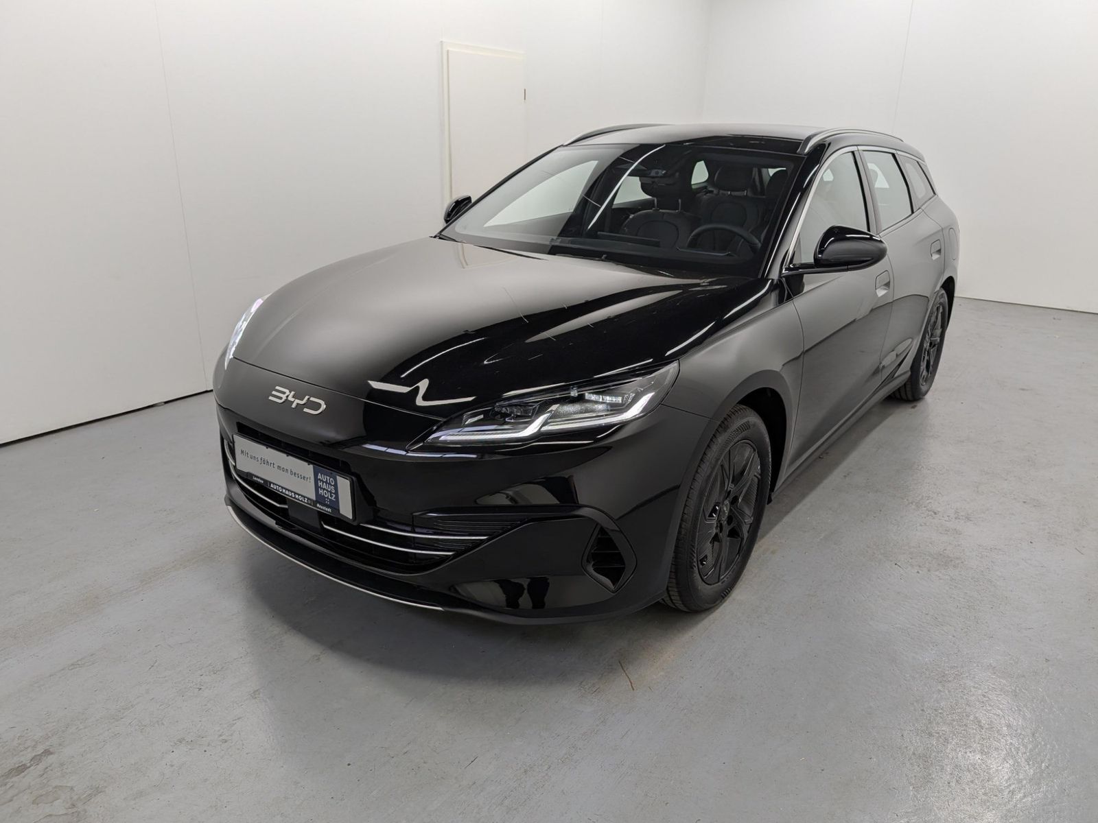 BYD SEAL 6
