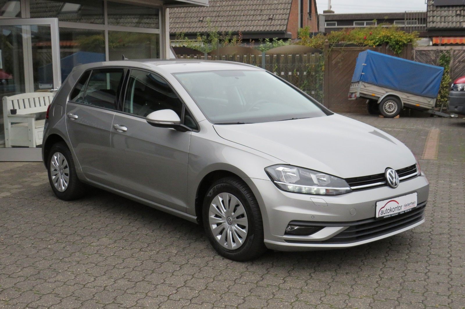 Fahrzeugabbildung Volkswagen Golf VII LIM. SITZH. TELVOR 8-FACH 4T. PDC 1.HD