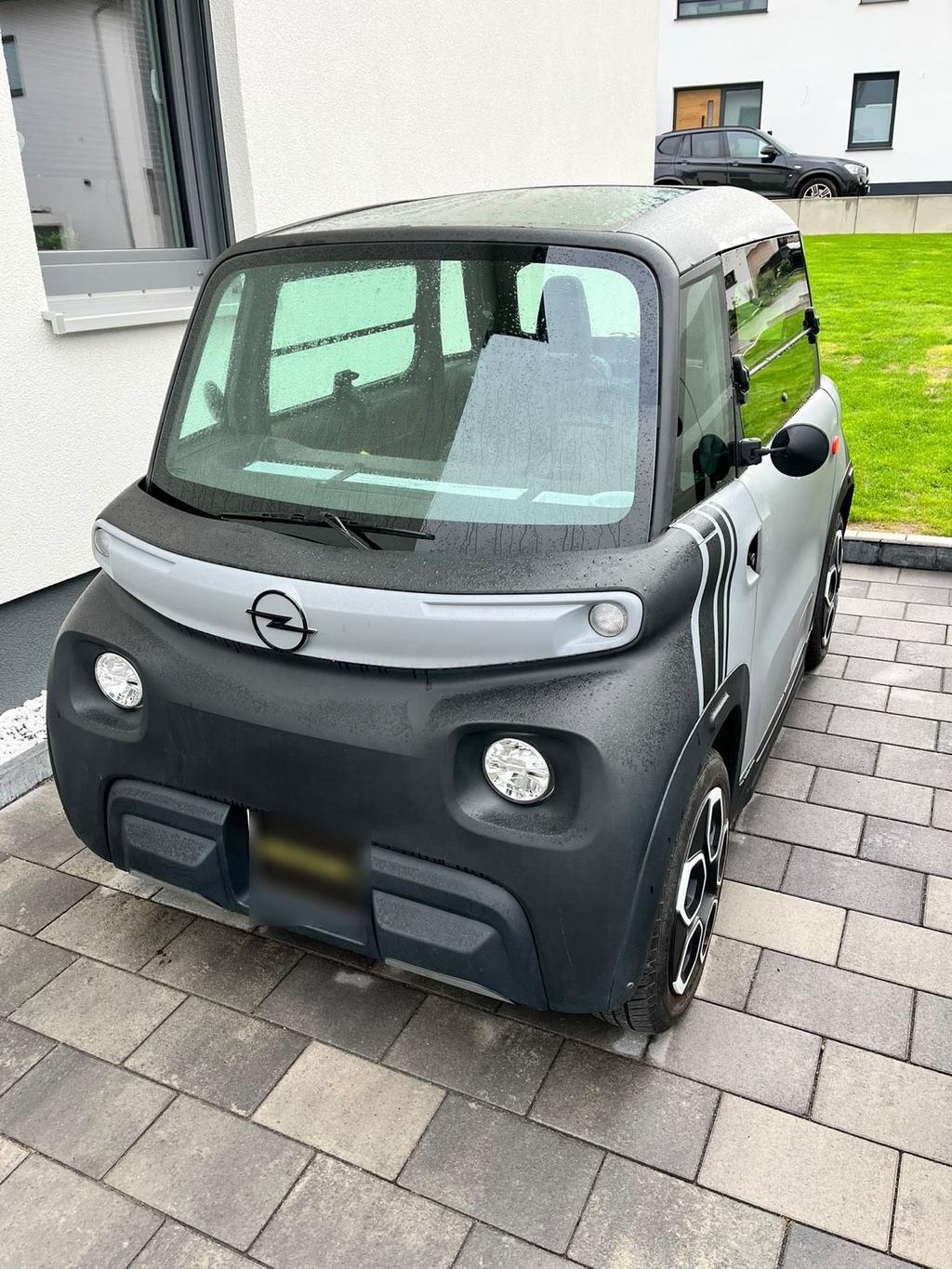 Opel Rocks e