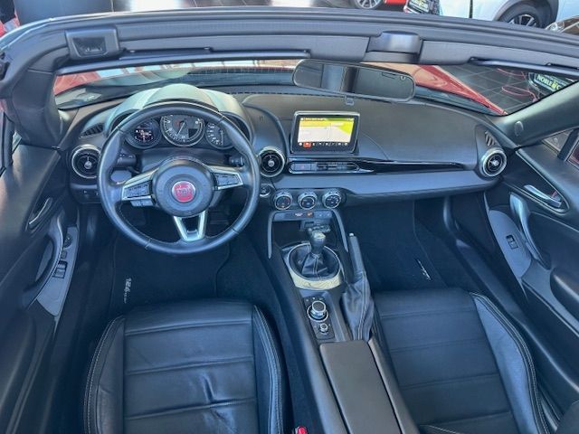 Fahrzeugabbildung Fiat 124 Spider Lusso KEYLESS NAV RFK SHZ DAB