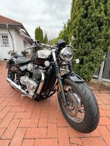 Triumph Speedmaster  - TRIUMPH SPEEDMASTER