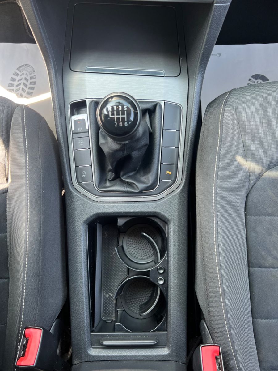 Fahrzeugabbildung Volkswagen Golf Sportsvan VII Comfortline *MASSAGE-SITZE *
