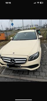 Mercedes-Benz Mercedes Benz E-Klasse w213 220d 1.Hand - Mercedes-Benz 220: Klasse W220