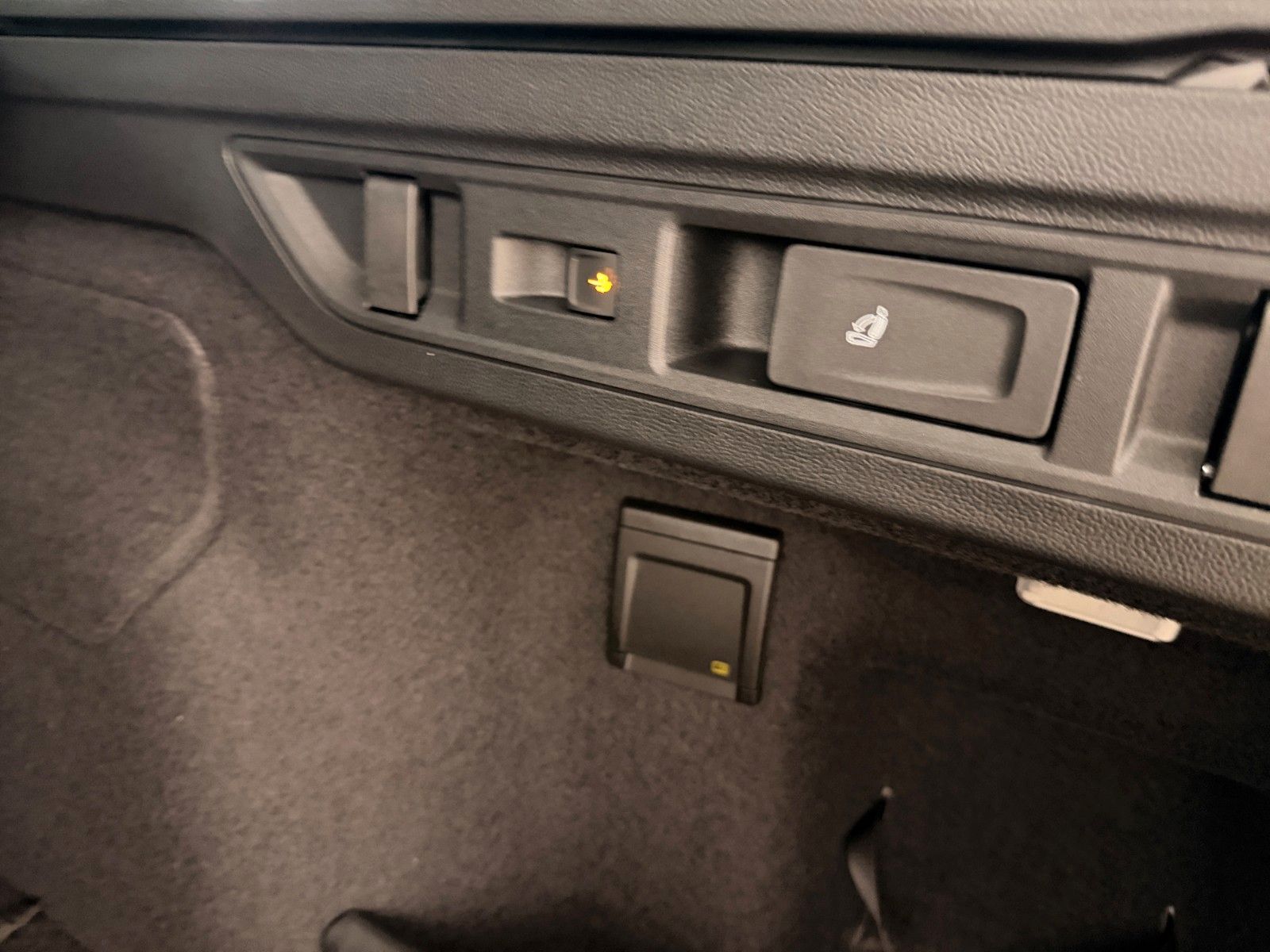 Volkswagen Passat Variant - Bild 10