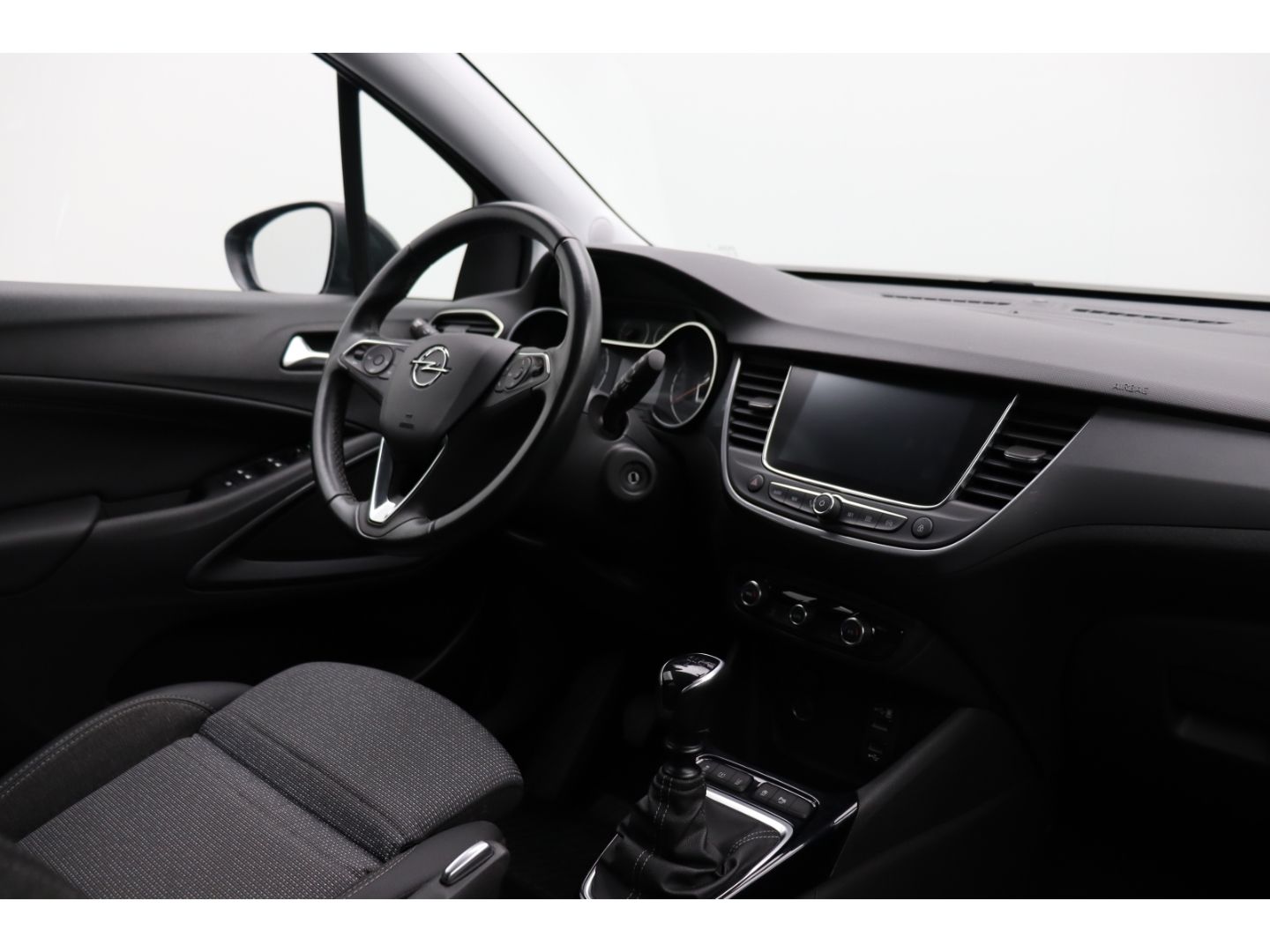 Fahrzeugabbildung Opel Crossland 1.2 Business Elegance Kamera LED Navi