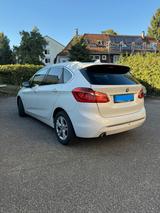 BMW 218 Active Tourer 218d Luxury Line Luxury Line - BMW 2er Reihe von privat