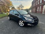 Kia Ceed FIFA World Cup Edition (Andere) - Kia aus 2014 mit Diesel-Antrieb: Kombi