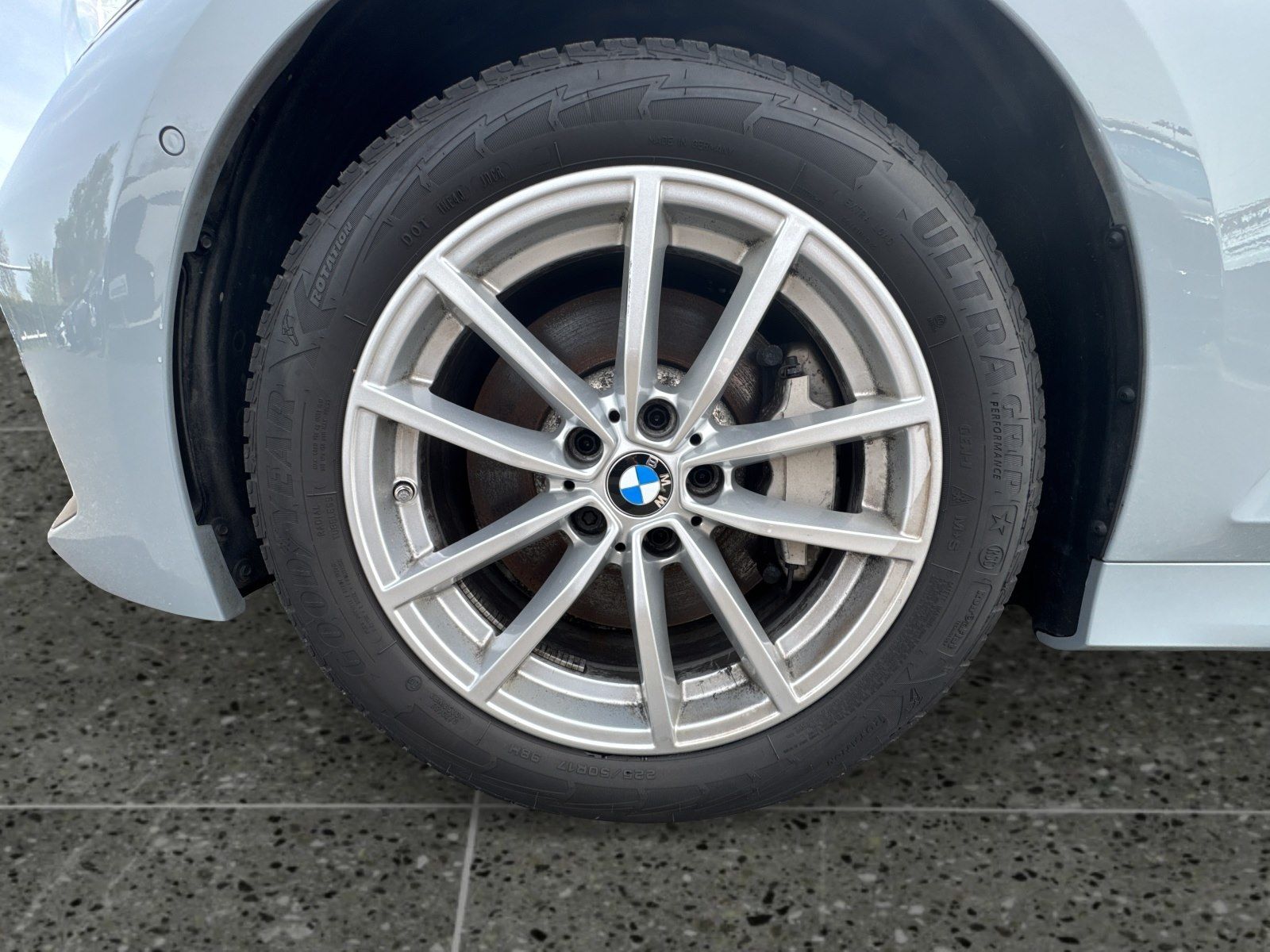 BMW 330 - Bild 9