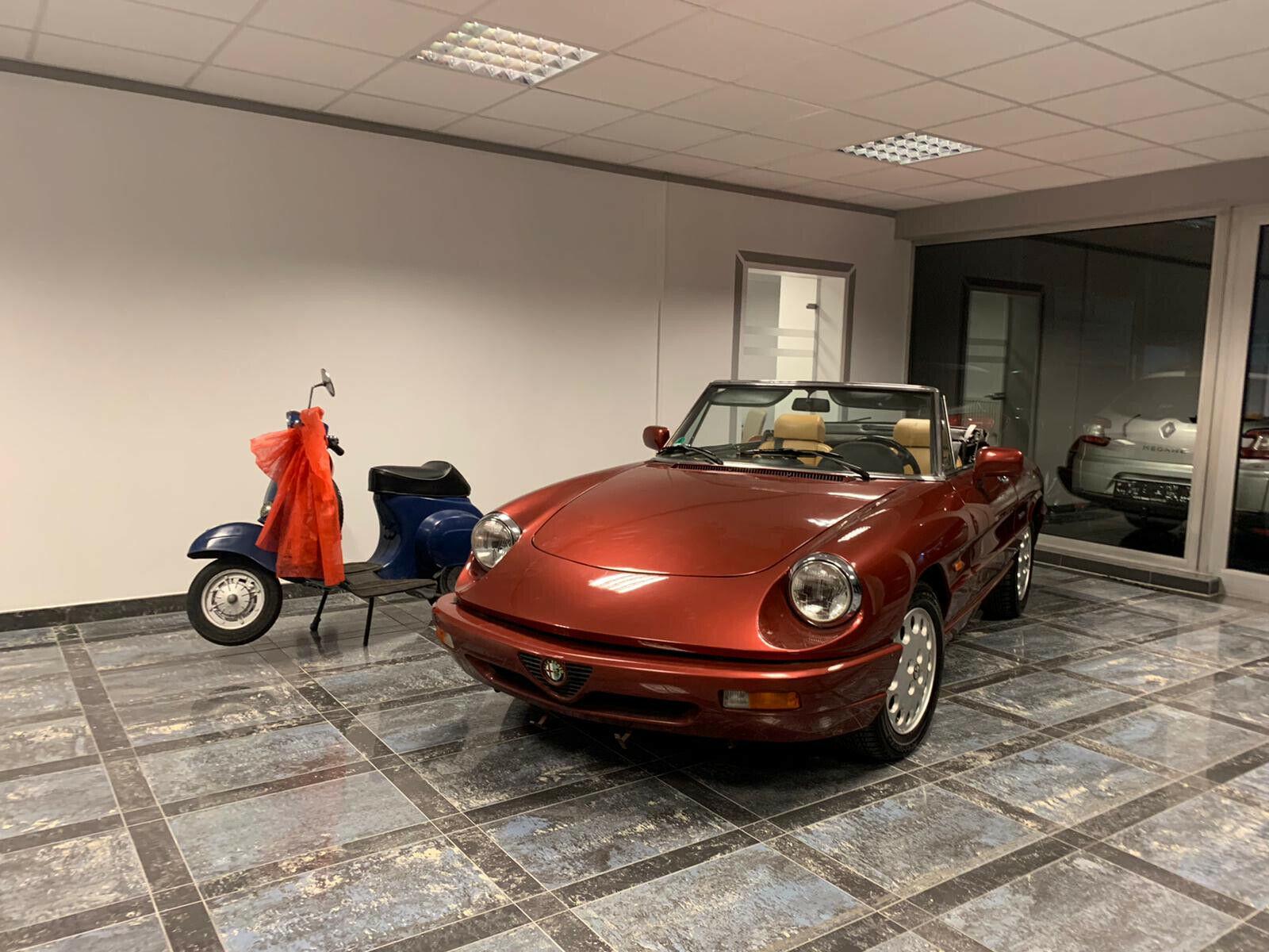 showroom-image-top