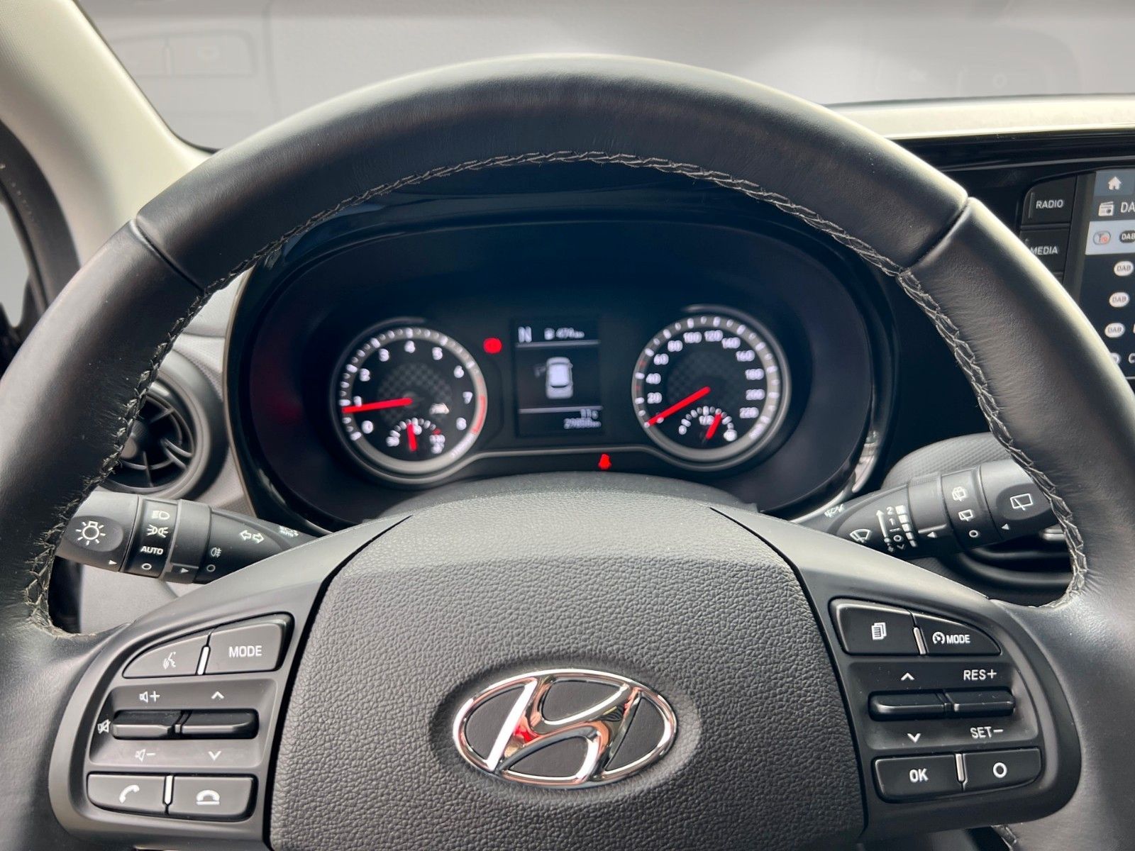 Fahrzeugabbildung Hyundai i10 1.0 AMT Trend SHZ KLIMA PDC