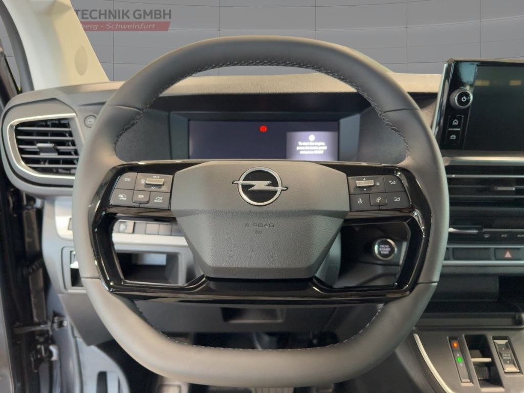 Fahrzeugabbildung Opel Zafira Edition XL, 9 Sitzer, Klima Paket, Driver