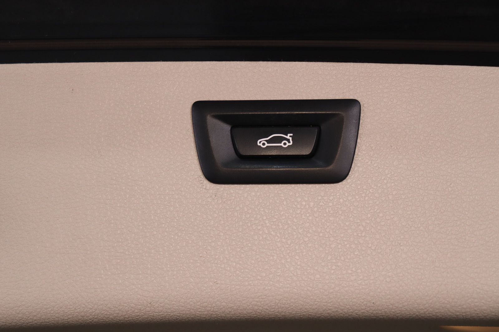 Fahrzeugabbildung BMW 316 i Modern Line * Bi-Xenon * Navi
