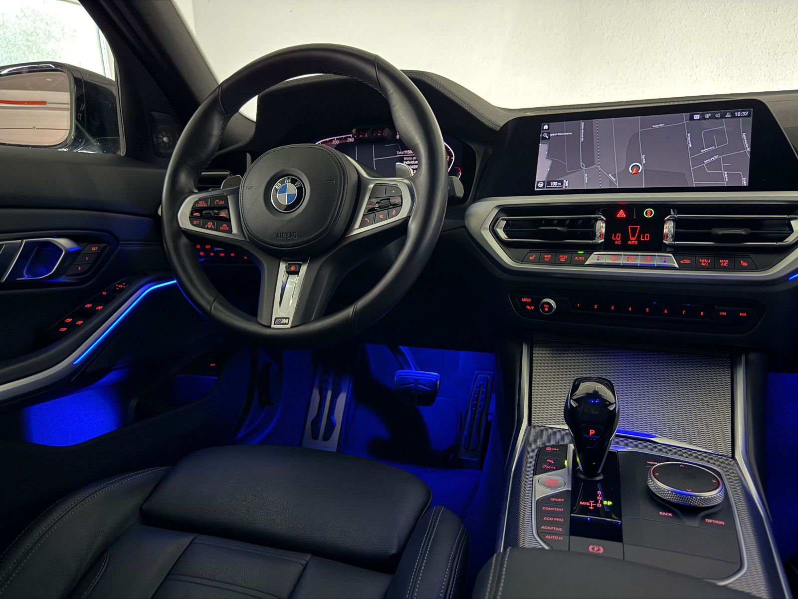 Fahrzeugabbildung BMW 320 d xDrive M SPORT/LED/HuD/H&K/AHK/ACC/VIRCO