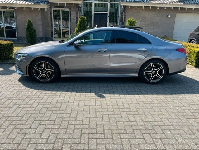 MERCEDES-BENZ CLA 200 AMG LINE PANO NIGHT kamera NAVI