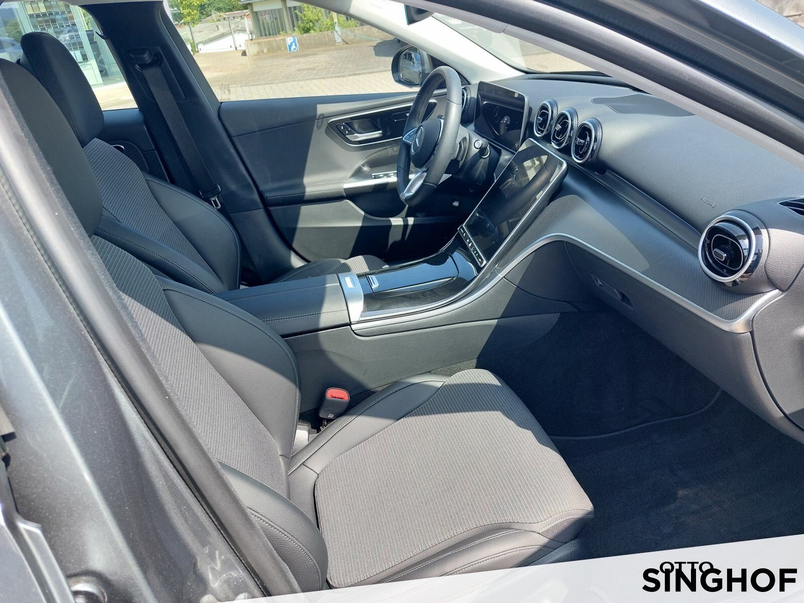 Fahrzeugabbildung Mercedes-Benz C 200 T Avantgarde +Rü Kam+LED+Ambiente+el.Heck+