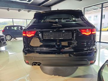 Jaguar F-Pace - 7