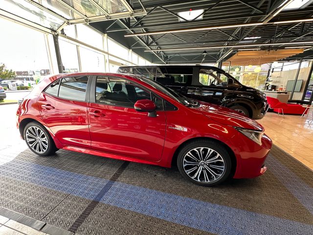 Toyota Corolla  Hybrid Club