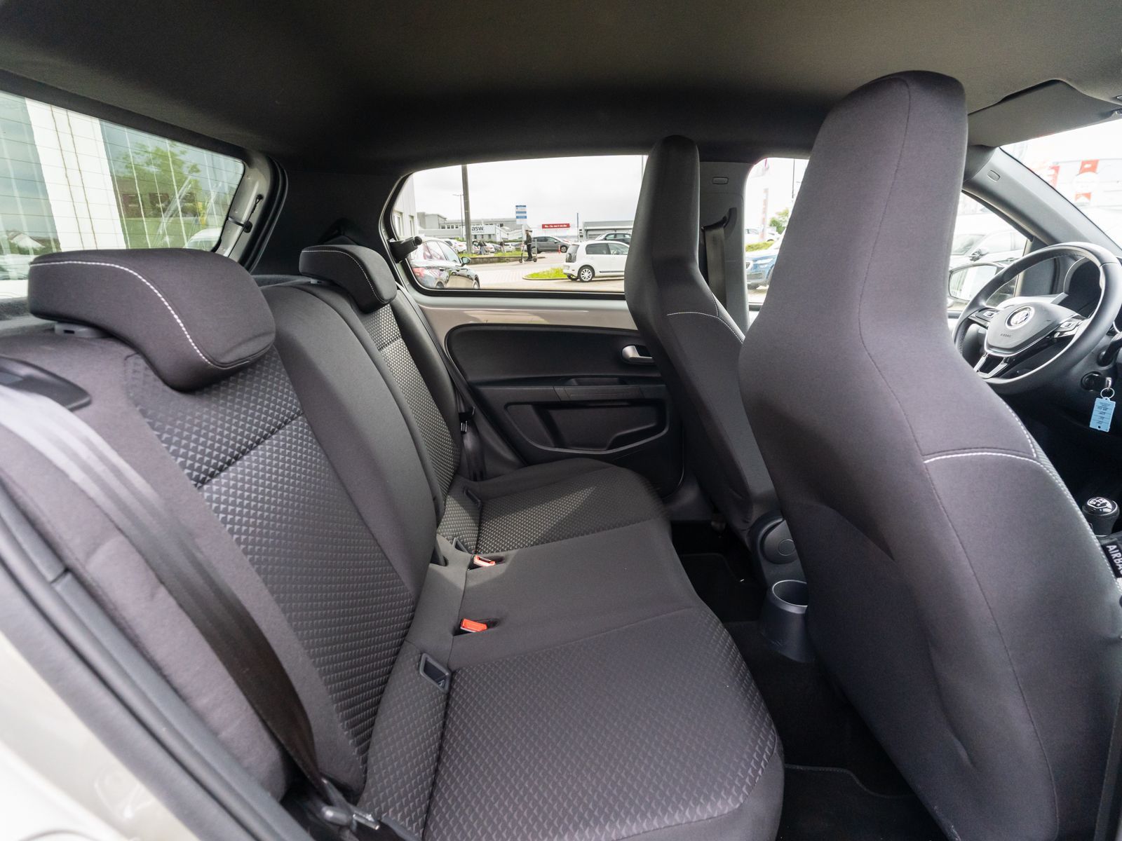 Volkswagen up! - Bild 8