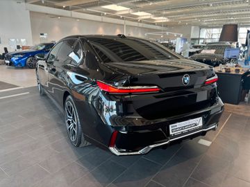 BMW 740 - 10
