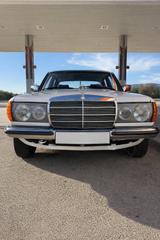 Mercedes-Benz W123 200d mit H-Zulassung - weiße Mercedes-Benz 240