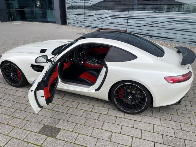 Mercedes-Benz AMG GT S 4.0 V8/Pano/AMG-Performance-Sitz