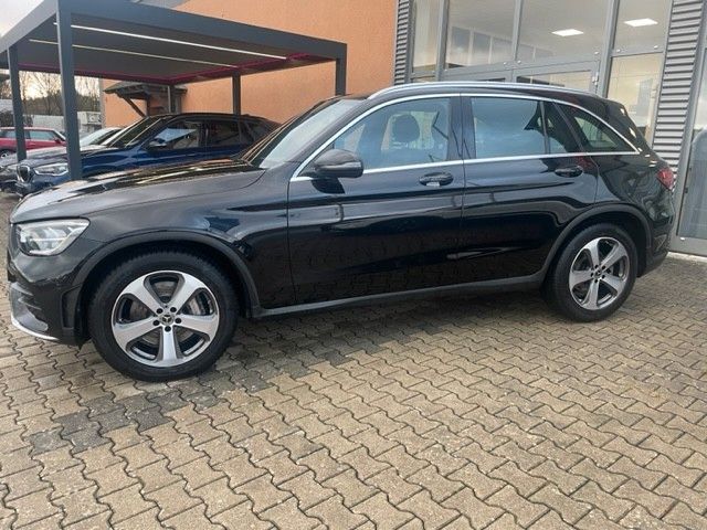 Mercedes-Benz GLC 300 d 4Matic AMG STYLING