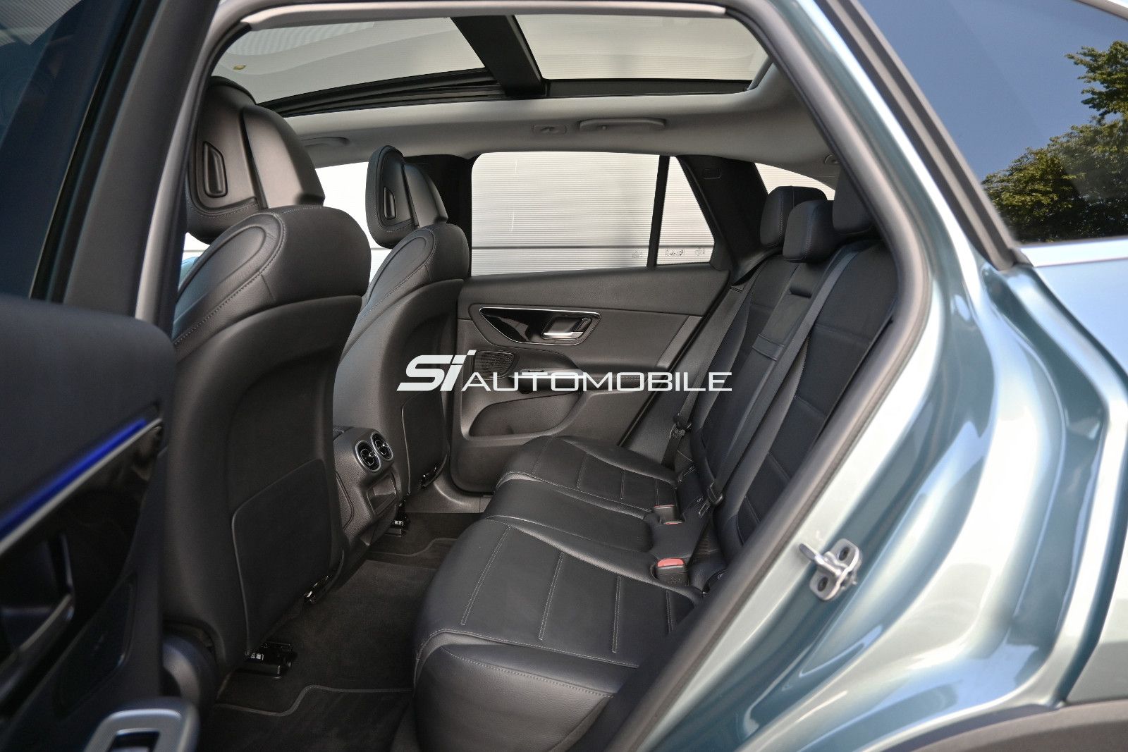 Fahrzeugabbildung Mercedes-Benz GLC 220 d 4MAT. °ACC°AHK°PANO°STANDHZ°DIGI LIGHT
