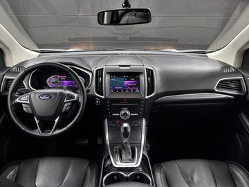 Ford Edge - 9