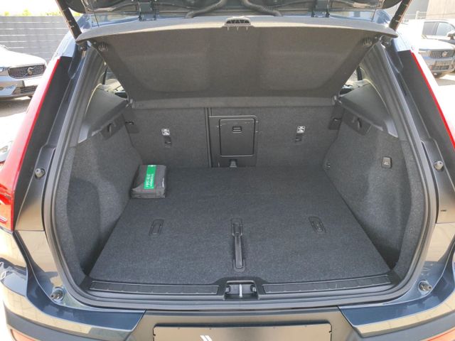 VOLVO XC 40 (Bild 11 von Array)