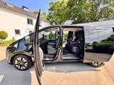 Hyundai STARIA 2.2 CRDi Signature 7-Sitzer Auto 2WD ... - Hyundai STARIA von privat