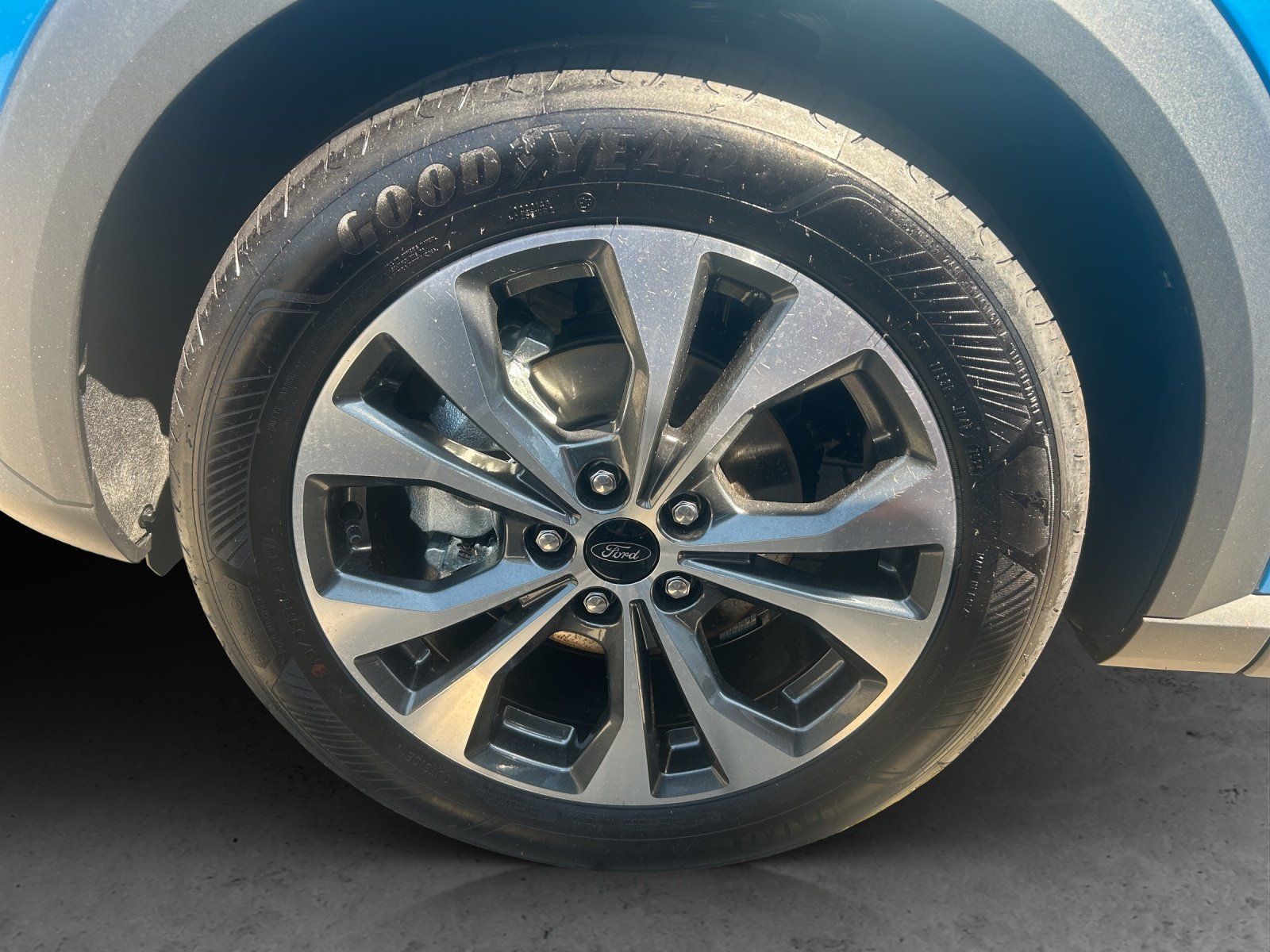 Fahrzeugabbildung Ford Puma 1,0 MHEV Titanium